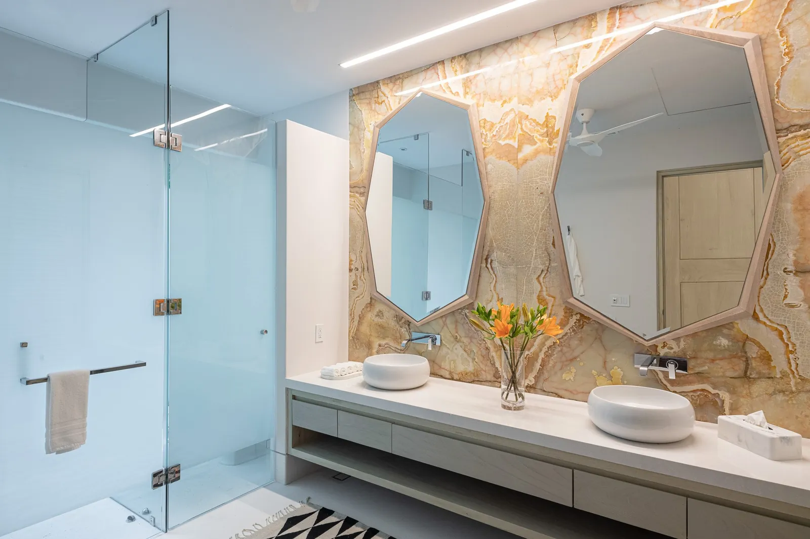 Casa Akai, Garden View Suite 8: bathroom